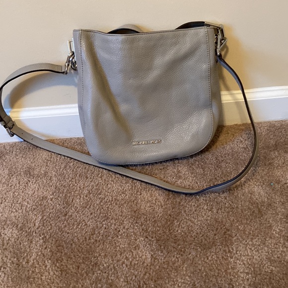 Michael Kors pebble grey hobo handbag - Picture 2 of 4